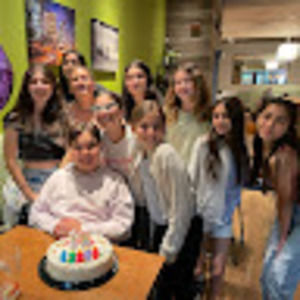 Meet your Posher, Joey v.